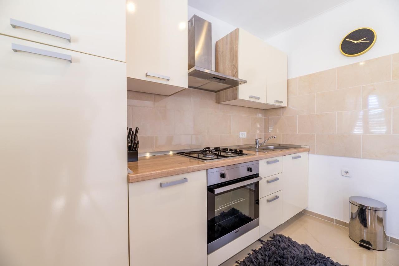 Ana Apartment Baska  Exterior photo